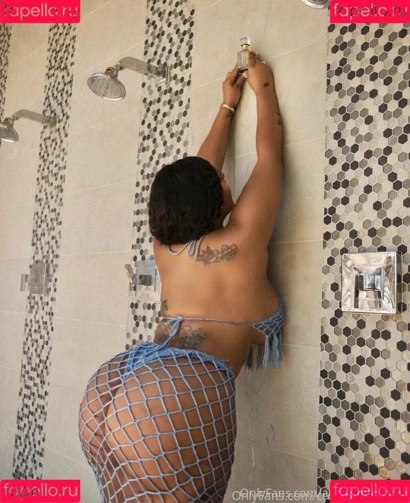 Aundreana Rene / Creole barbie / creolebarbieee / creolebarbieeee Onlyfans Photo Gallery 