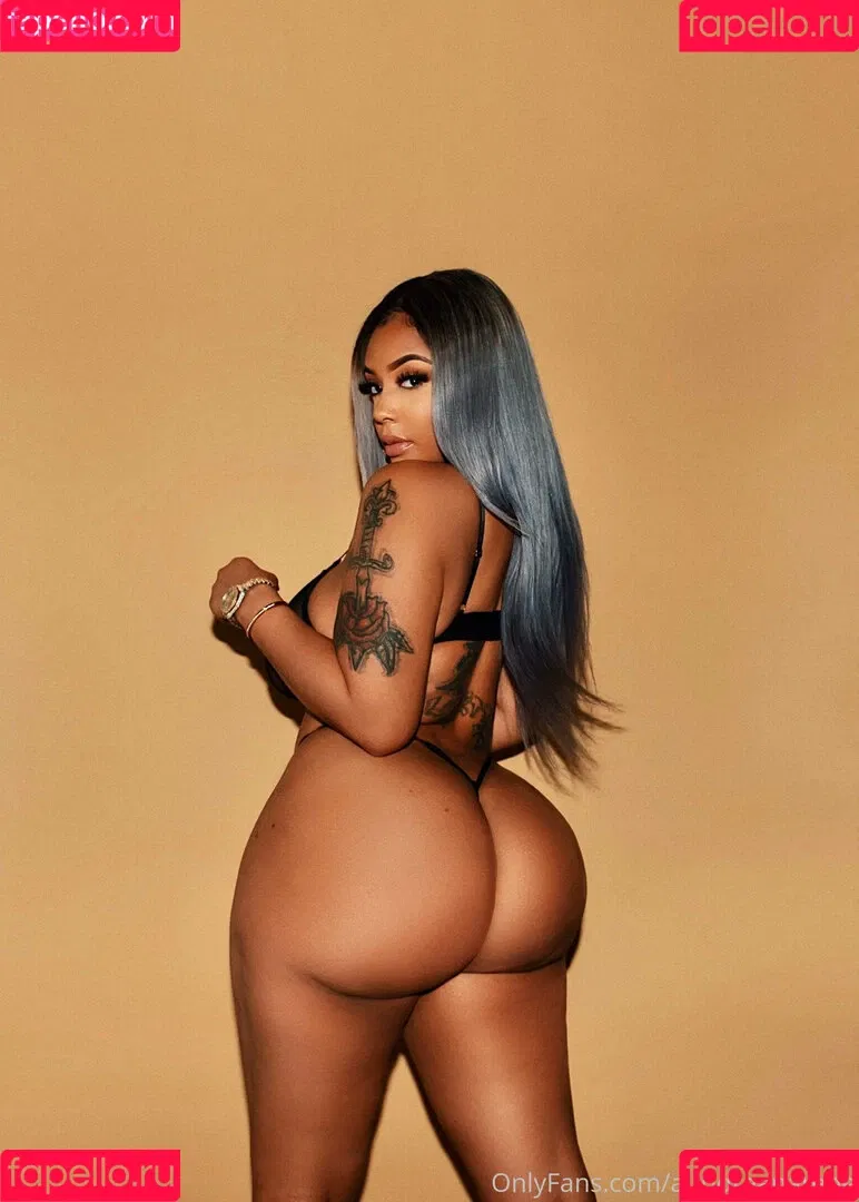 Aundreana Rene / Creole barbie / creolebarbieee / creolebarbieeee Onlyfans Photo Gallery 