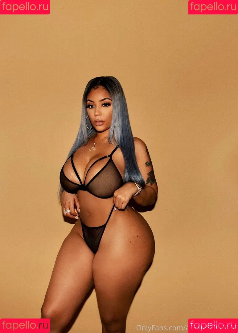 Aundreana Rene / Creole barbie / creolebarbieee / creolebarbieeee Onlyfans Photo Gallery 