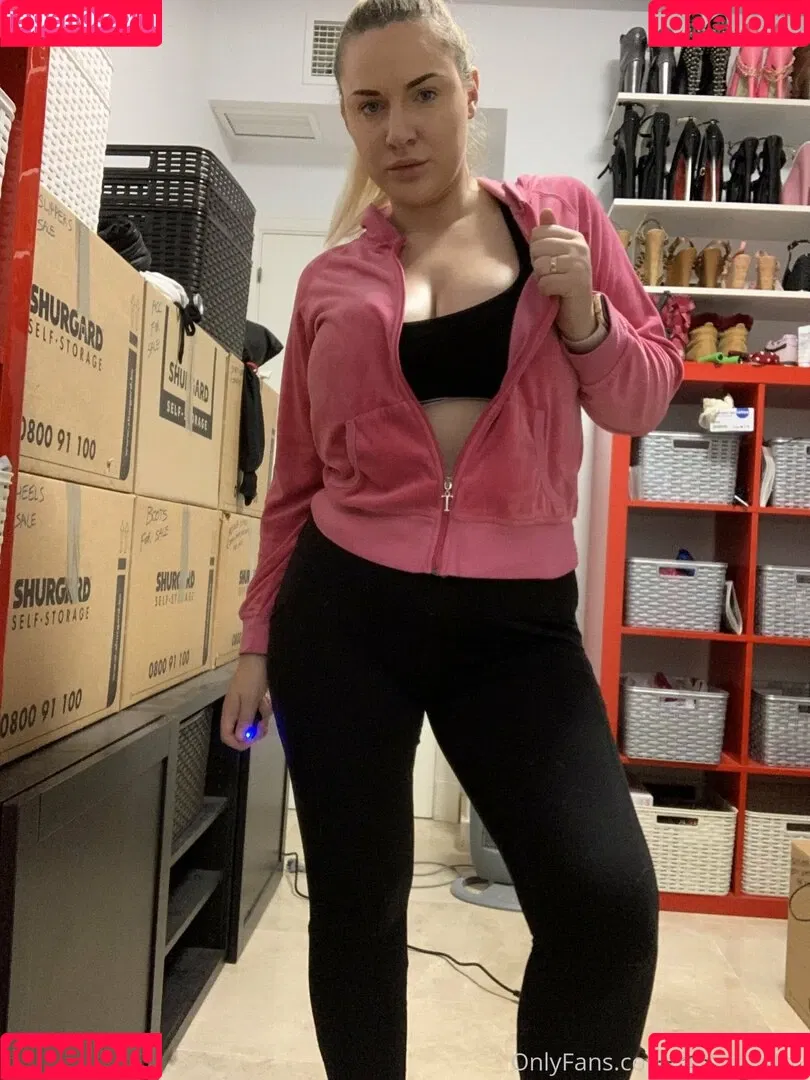 dollyfoxvip / dollyliciousfox Onlyfans Photo Gallery 