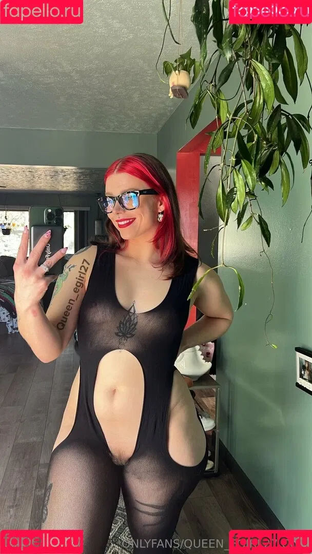 Queen_D / https: / queen_d.official / queen_egirl27 Onlyfans Photo Gallery 