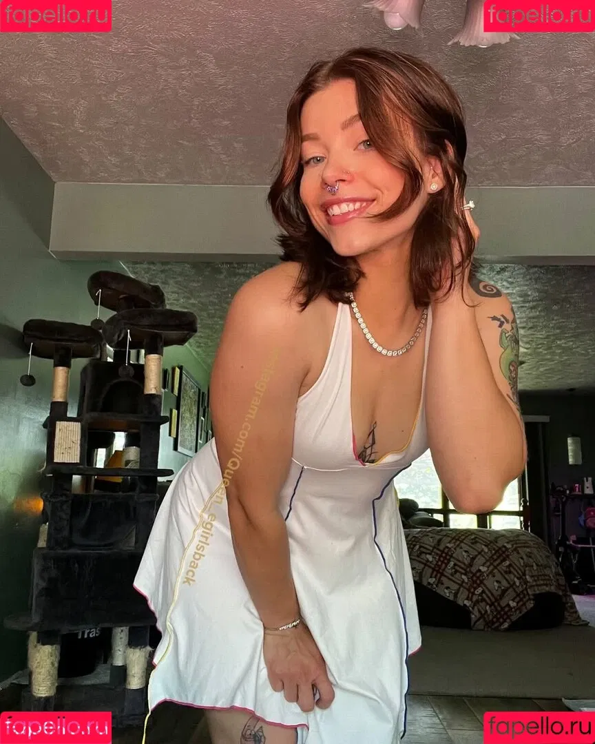 Queen_D / https: / queen_d.official / queen_egirl27 Onlyfans Photo Gallery 
