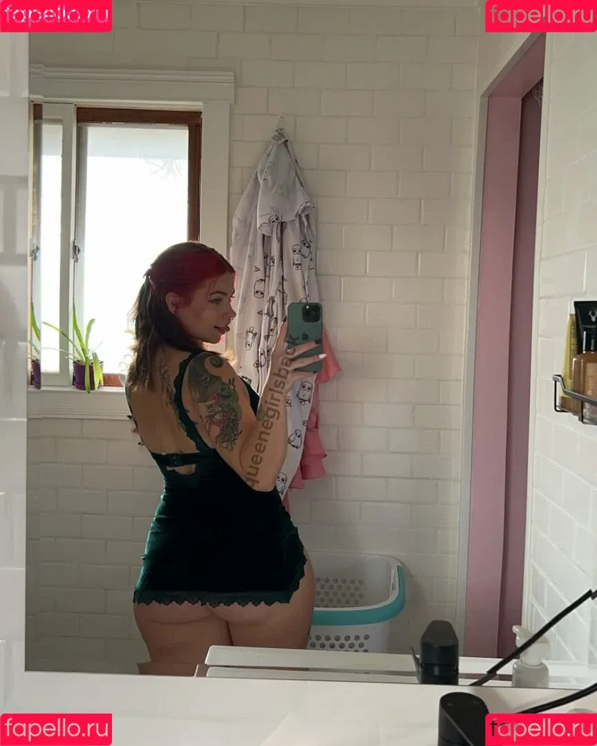 Queen_D / https: / queen_d.official / queen_egirl27 Onlyfans Photo Gallery 