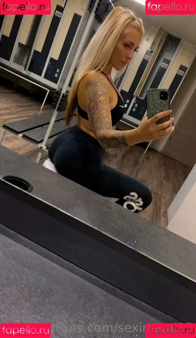 fenesivivien / seximami95 / vivienfenesi15 Onlyfans Photo Gallery 