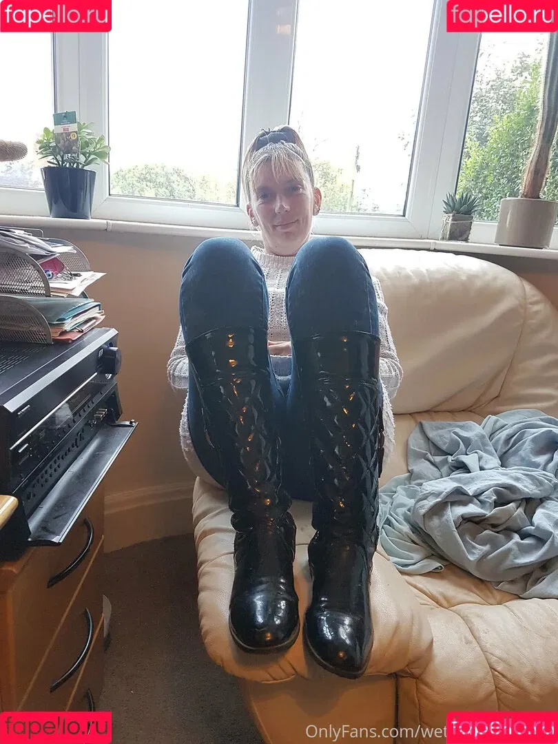 suminniebaek / wet-naughty-kitty Onlyfans Photo Gallery 