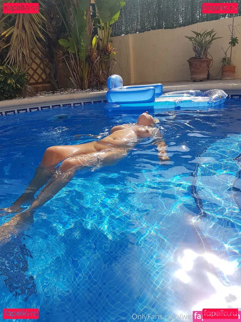 suminniebaek / wet-naughty-kitty Onlyfans Photo Gallery 