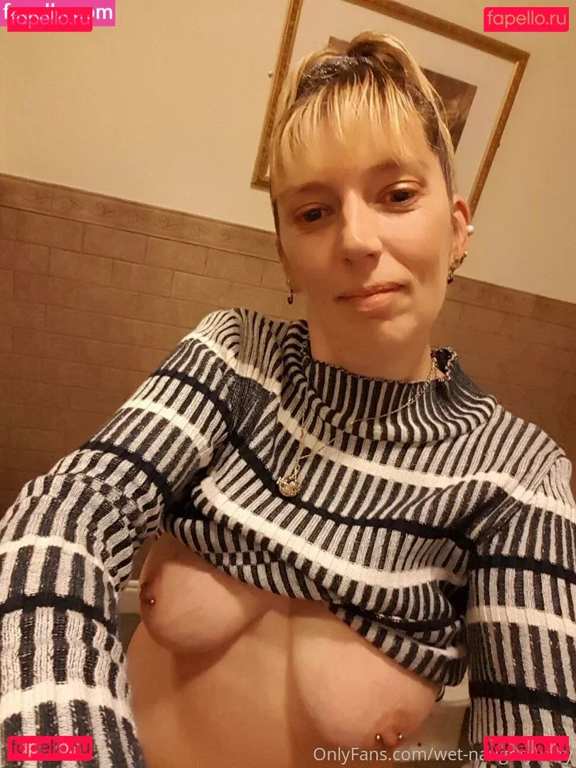 suminniebaek / wet-naughty-kitty Onlyfans Photo Gallery 