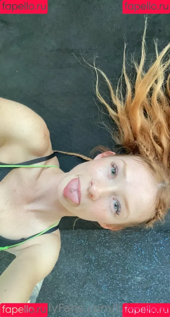 lili.anaxo / lily.anaxo Onlyfans Photo Gallery 