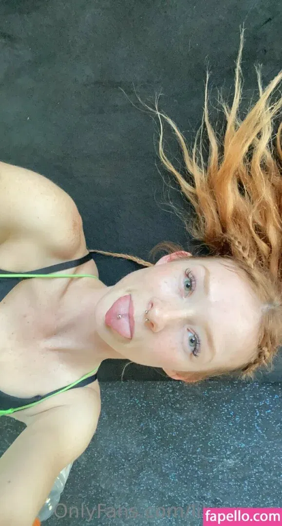 lili.anaxo / lily.anaxo Onlyfans Photo Gallery 