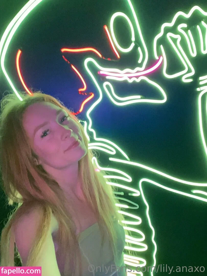 lili.anaxo / lily.anaxo Onlyfans Photo Gallery 