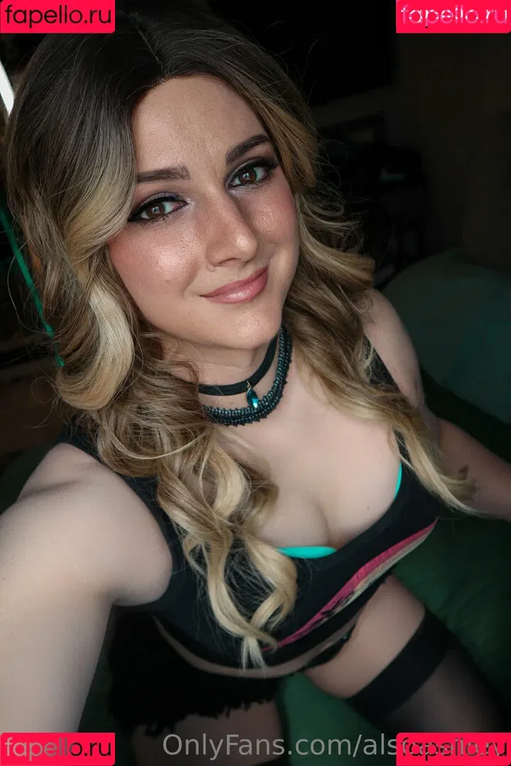 AlsoAshley / Ashley Barron / alsoashleyb / https: Onlyfans Photo Gallery 