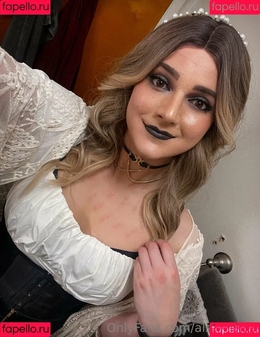 AlsoAshley / Ashley Barron / alsoashleyb / https: Onlyfans Photo Gallery 
