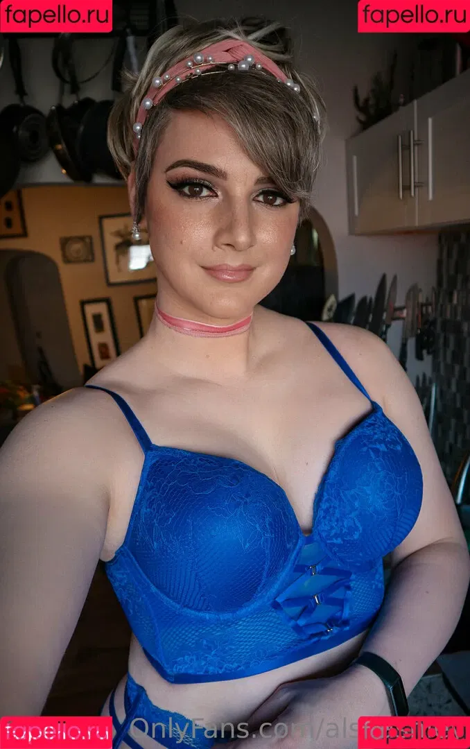 AlsoAshley / Ashley Barron / alsoashleyb / https: Onlyfans Photo Gallery 
