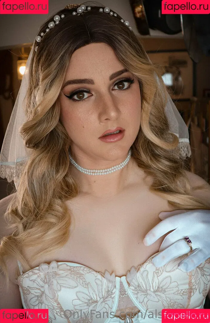 AlsoAshley / Ashley Barron / alsoashleyb / https: Onlyfans Photo Gallery 