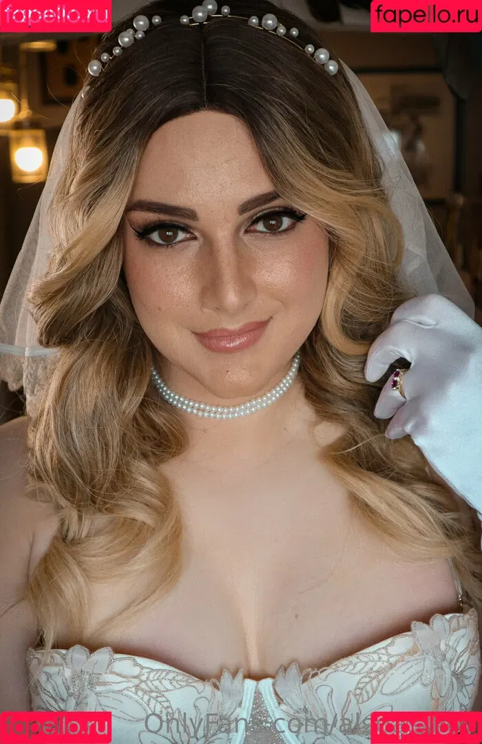 AlsoAshley / Ashley Barron / alsoashleyb / https: Onlyfans Photo Gallery 