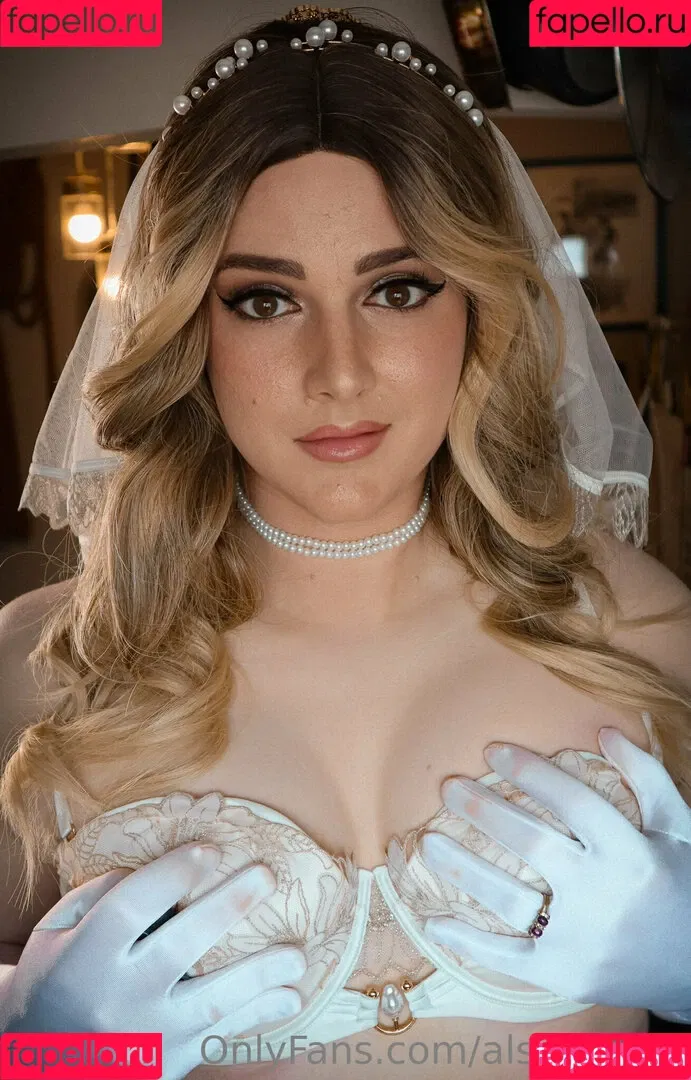 AlsoAshley / Ashley Barron / alsoashleyb / https: Onlyfans Photo Gallery 
