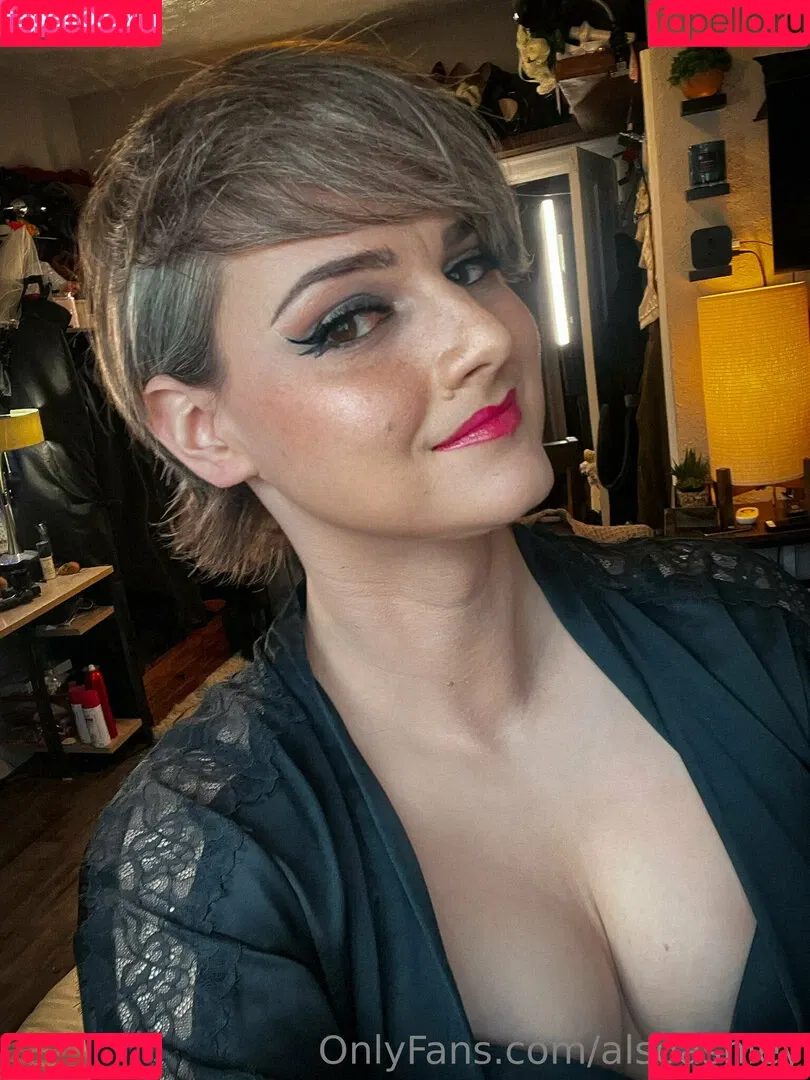 AlsoAshley / Ashley Barron / alsoashleyb / https: Onlyfans Photo Gallery 