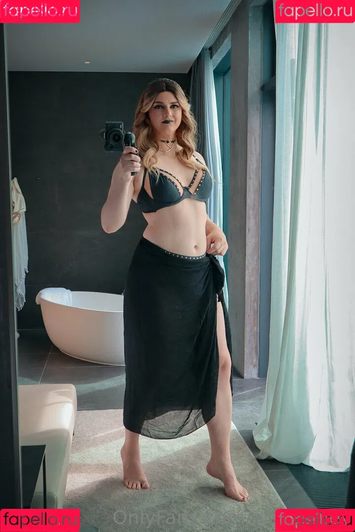 AlsoAshley / Ashley Barron / alsoashleyb / https: Onlyfans Photo Gallery 