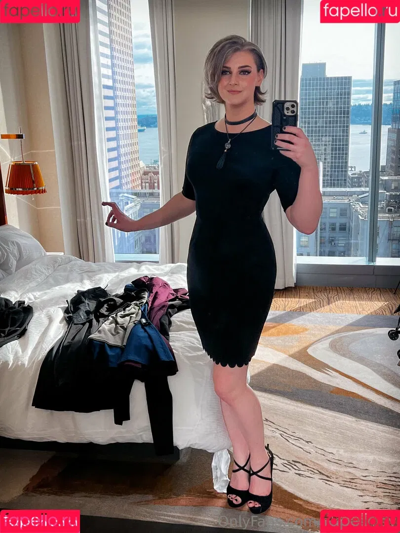 AlsoAshley / Ashley Barron / alsoashleyb / https: Onlyfans Photo Gallery 