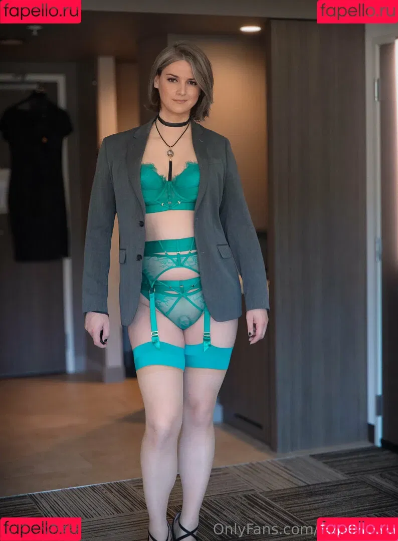 AlsoAshley / Ashley Barron / alsoashleyb / https: Onlyfans Photo Gallery 