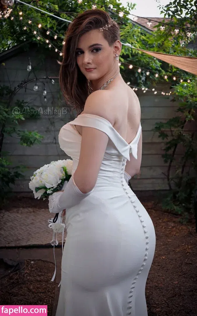 AlsoAshley / Ashley Barron / alsoashleyb / https: Onlyfans Photo Gallery 
