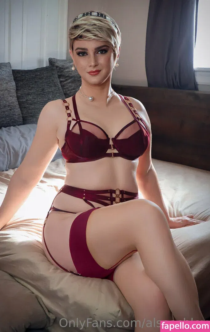 AlsoAshley / Ashley Barron / alsoashleyb / https: Onlyfans Photo Gallery 