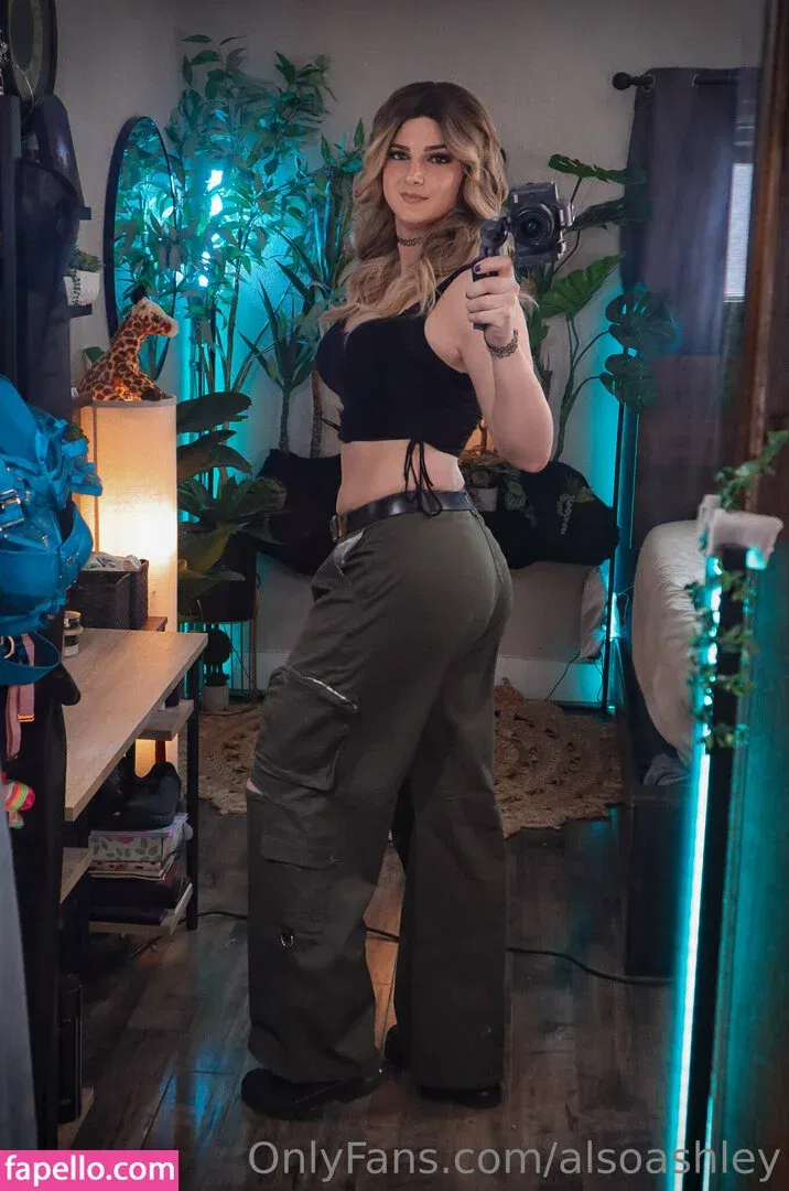 AlsoAshley / Ashley Barron / alsoashleyb / https: Onlyfans Photo Gallery 