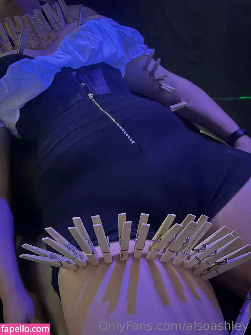 AlsoAshley / Ashley Barron / alsoashleyb / https: Onlyfans Photo Gallery 