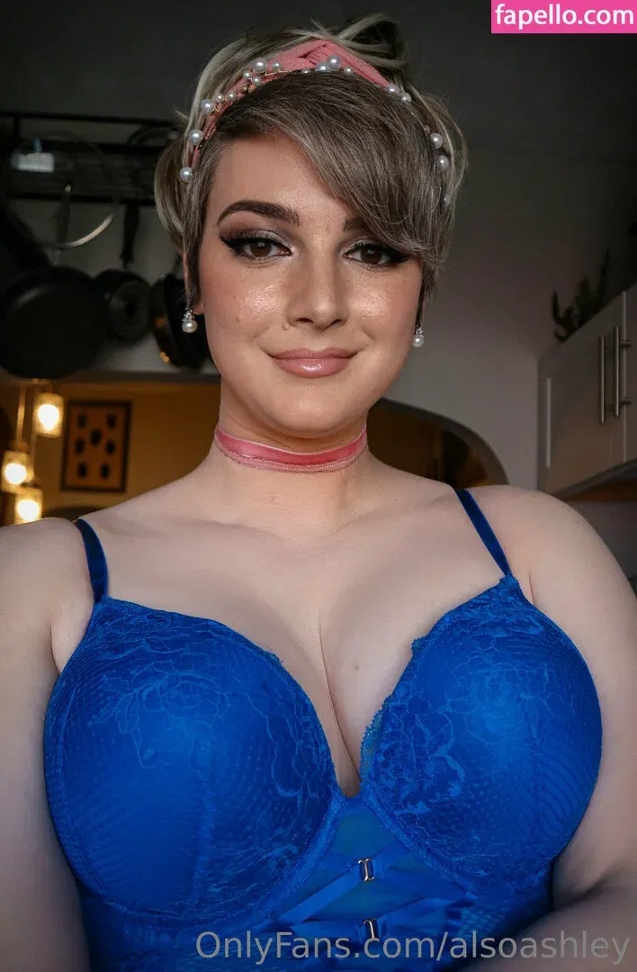 AlsoAshley / Ashley Barron / alsoashleyb / https: Onlyfans Photo Gallery 