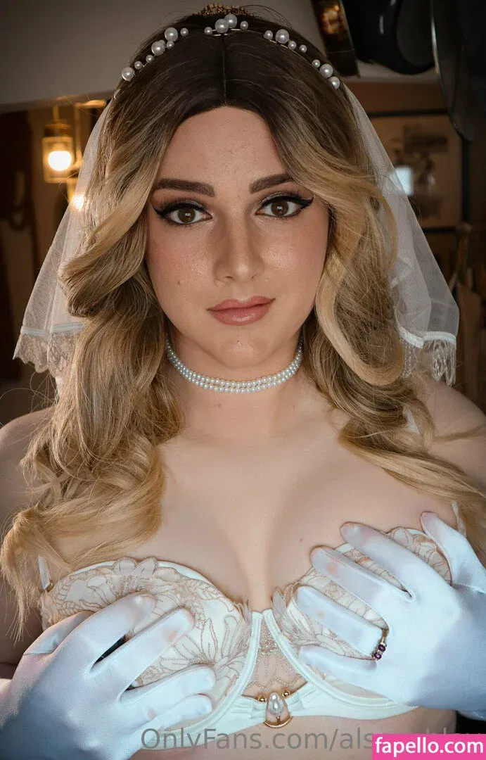 AlsoAshley / Ashley Barron / alsoashleyb / https: Onlyfans Photo Gallery 