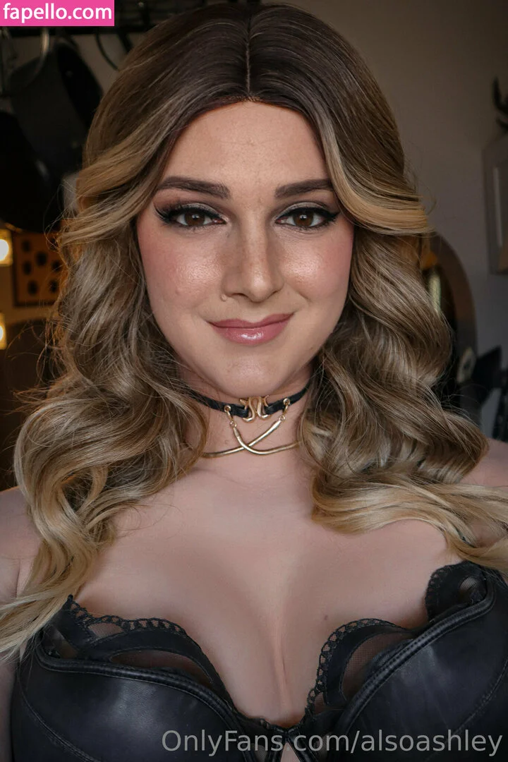 AlsoAshley / Ashley Barron / alsoashleyb / https: Onlyfans Photo Gallery 