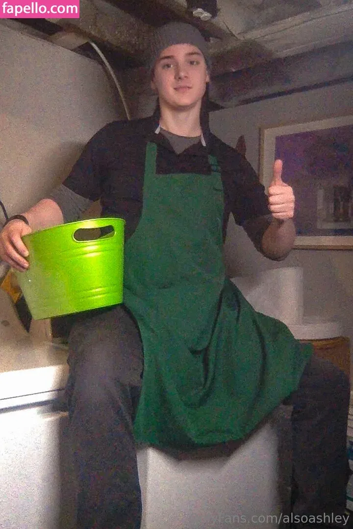 AlsoAshley / Ashley Barron / alsoashleyb / https: Onlyfans Photo Gallery 