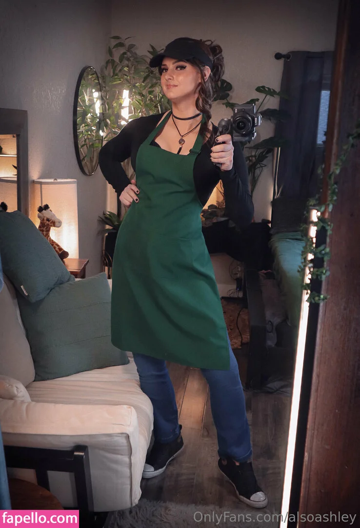 AlsoAshley / Ashley Barron / alsoashleyb / https: Onlyfans Photo Gallery 