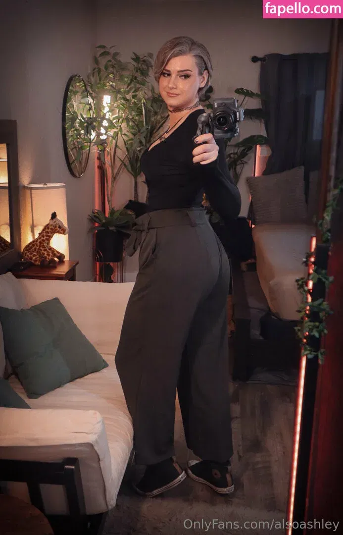 AlsoAshley / Ashley Barron / alsoashleyb / https: Onlyfans Photo Gallery 