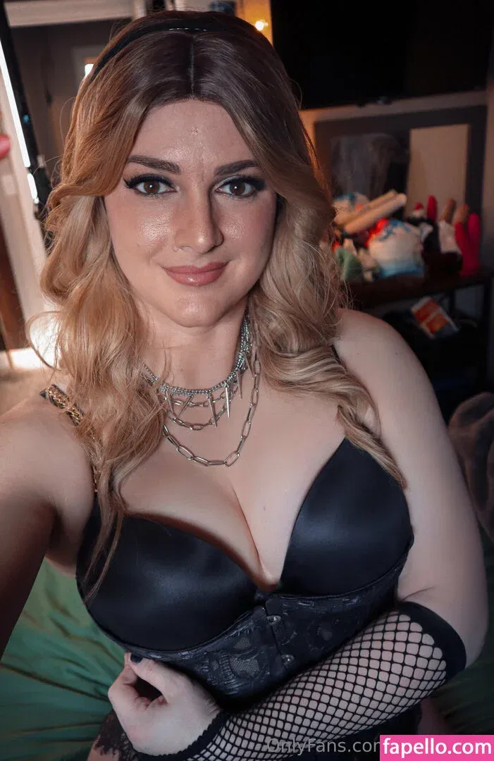 AlsoAshley / Ashley Barron / alsoashleyb / https: Onlyfans Photo Gallery 