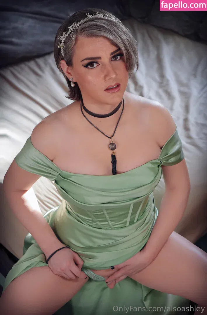 AlsoAshley / Ashley Barron / alsoashleyb / https: Onlyfans Photo Gallery 