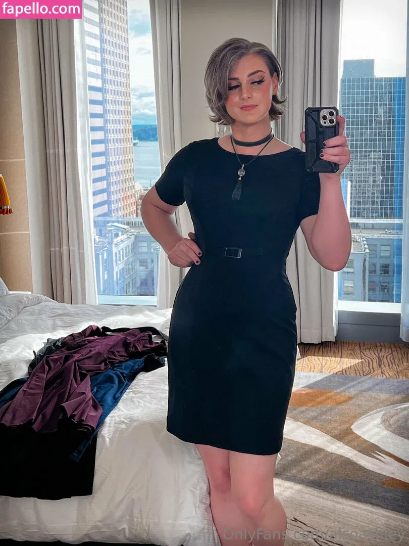 AlsoAshley / Ashley Barron / alsoashleyb / https: Onlyfans Photo Gallery 