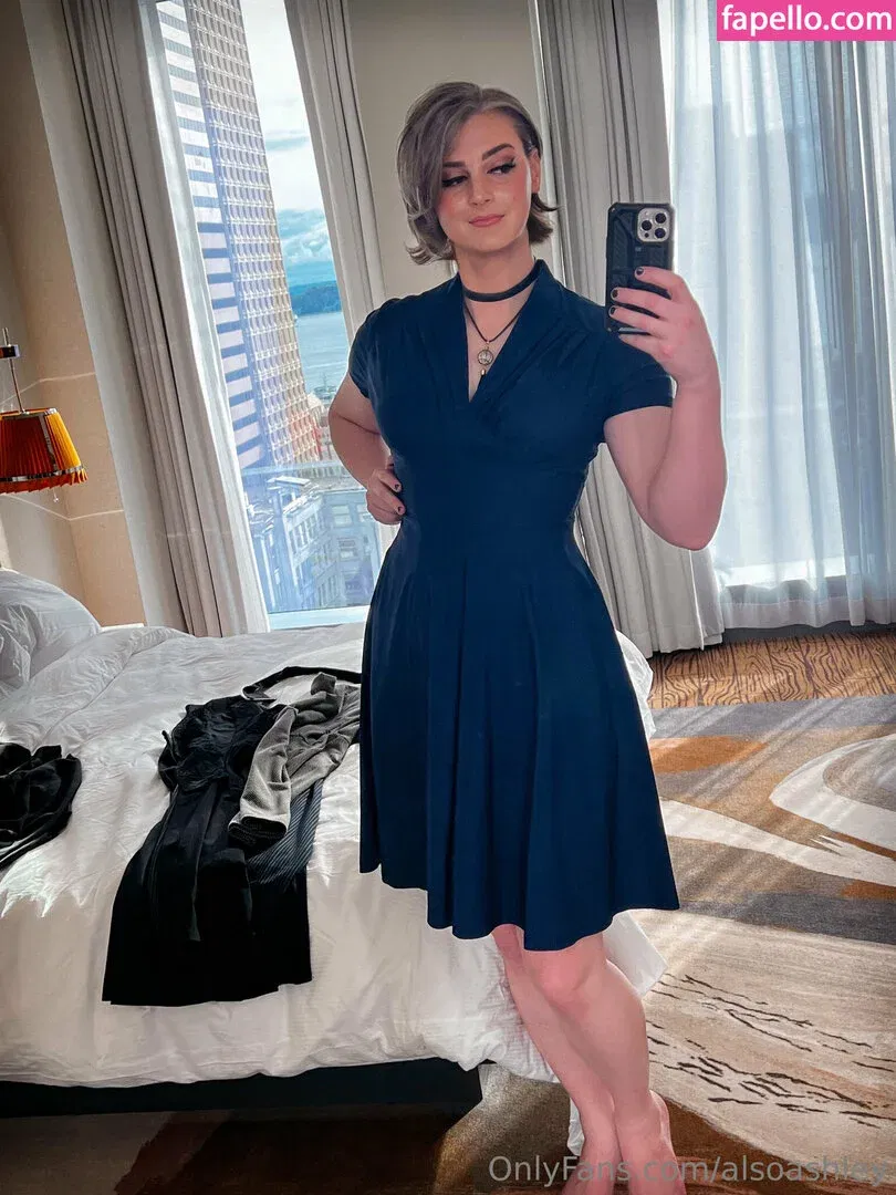 AlsoAshley / Ashley Barron / alsoashleyb / https: Onlyfans Photo Gallery 