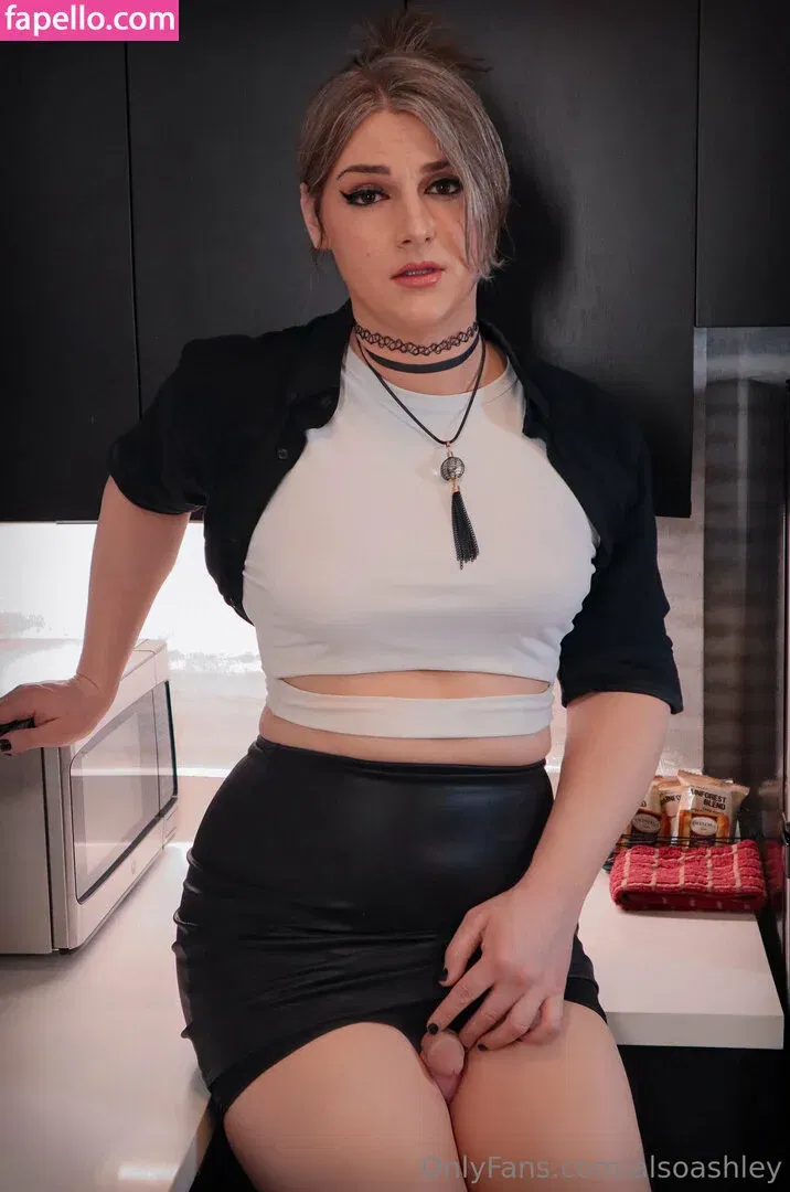 AlsoAshley / Ashley Barron / alsoashleyb / https: Onlyfans Photo Gallery 