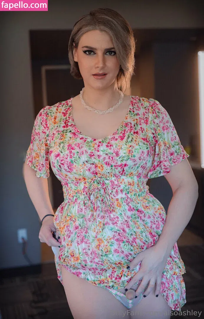 AlsoAshley / Ashley Barron / alsoashleyb / https: Onlyfans Photo Gallery 