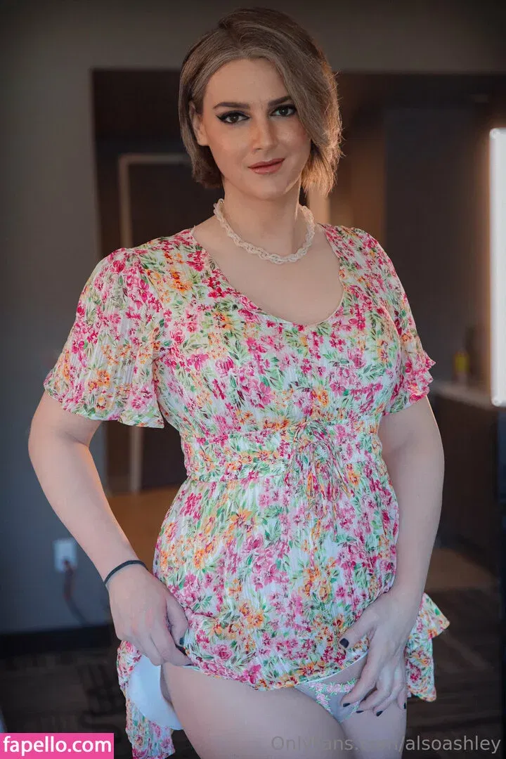 AlsoAshley / Ashley Barron / alsoashleyb / https: Onlyfans Photo Gallery 