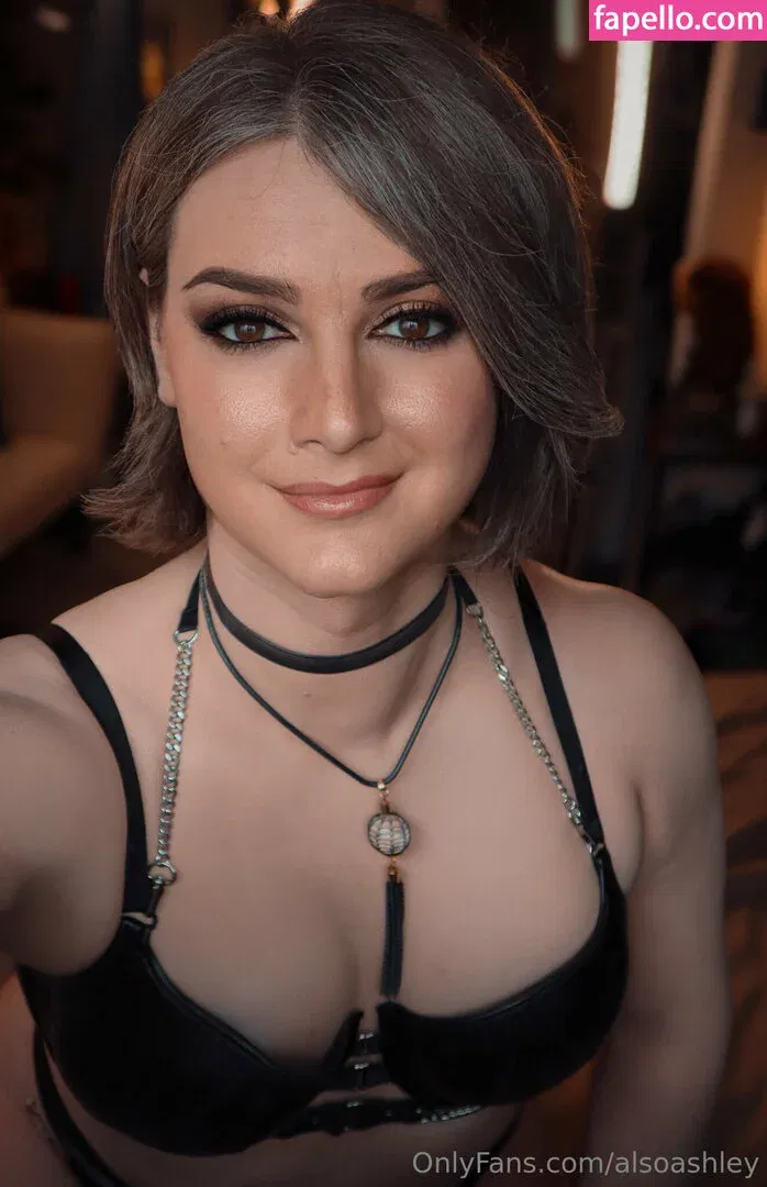 AlsoAshley / Ashley Barron / alsoashleyb / https: Onlyfans Photo Gallery 