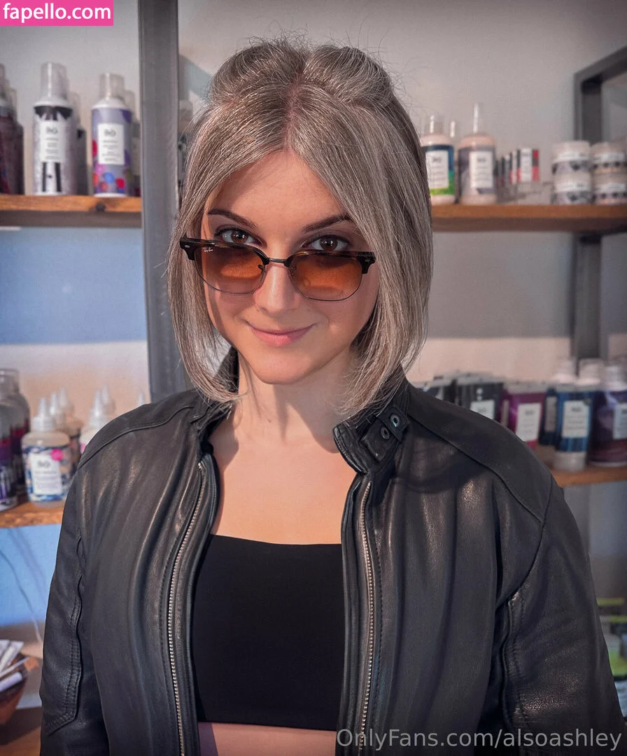 AlsoAshley / Ashley Barron / alsoashleyb / https: Onlyfans Photo Gallery 