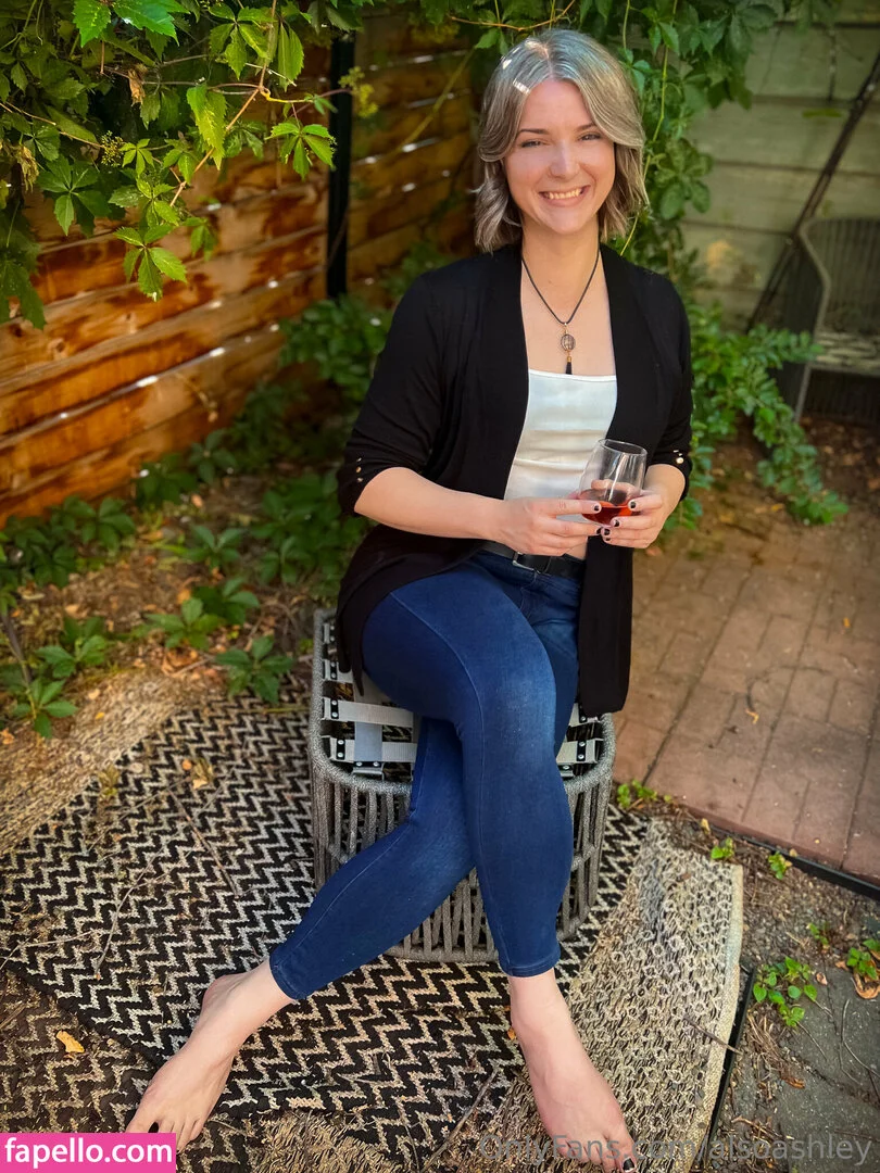 AlsoAshley / Ashley Barron / alsoashleyb / https: Onlyfans Photo Gallery 