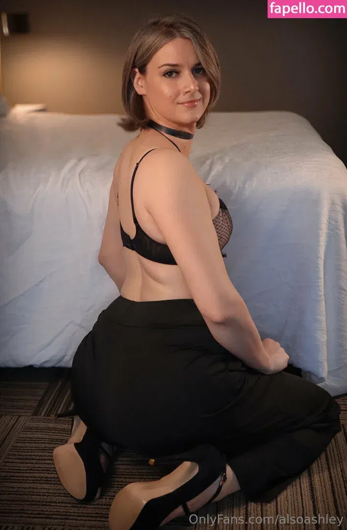 AlsoAshley / Ashley Barron / alsoashleyb / https: Onlyfans Photo Gallery 