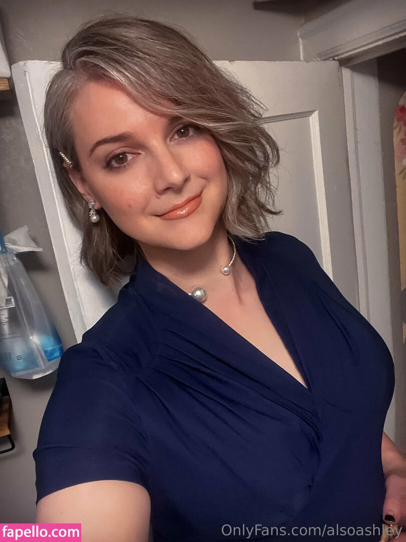 AlsoAshley / Ashley Barron / alsoashleyb / https: Onlyfans Photo Gallery 