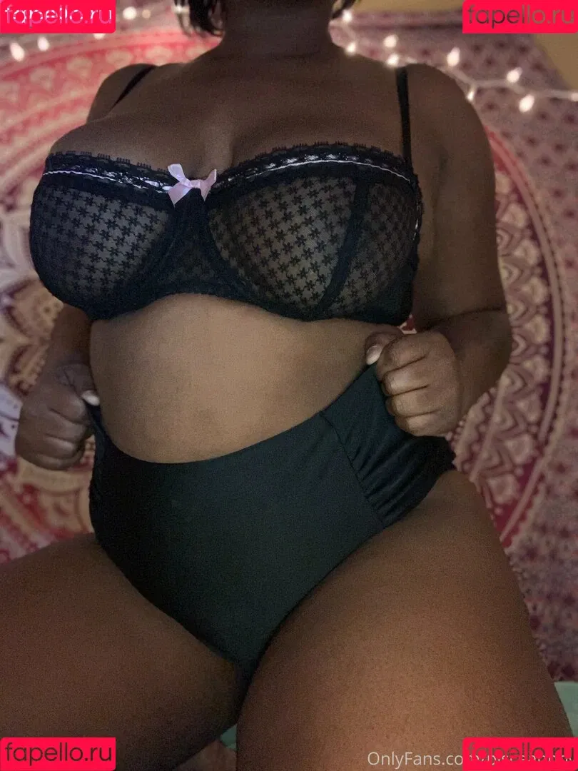 officialpiscesbaby / pisceanbby Onlyfans Photo Gallery 
