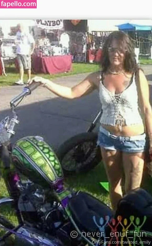 twisted_emily Onlyfans Photo Gallery 