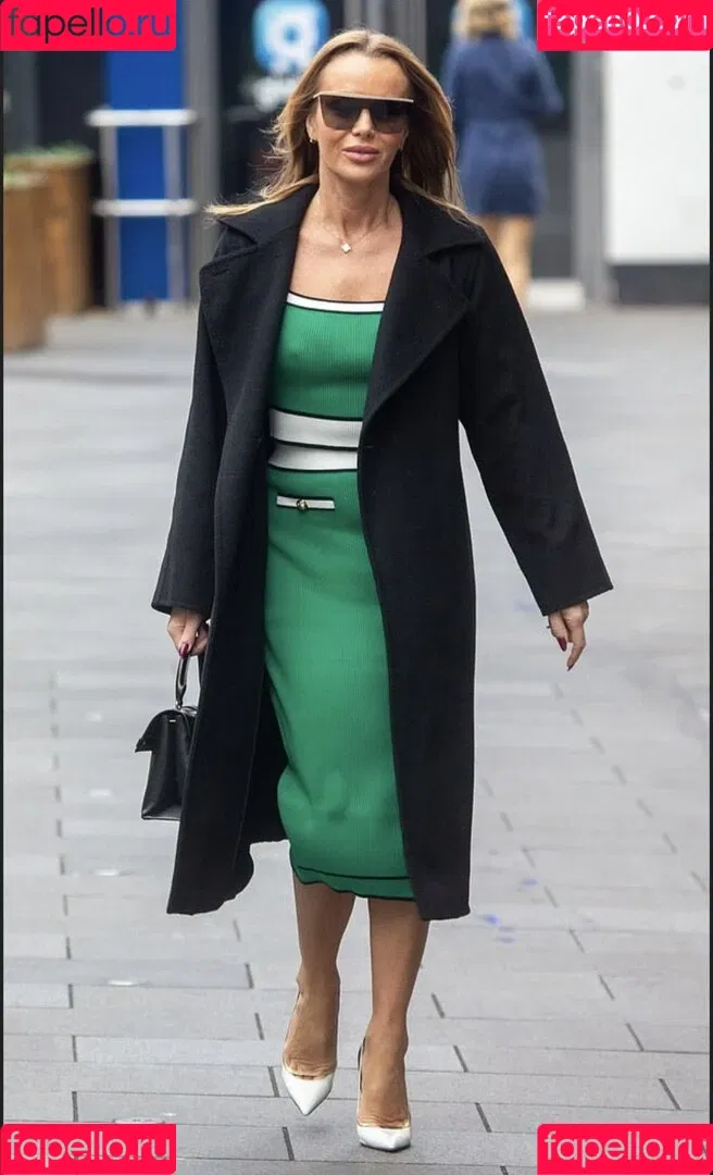 Amanda Holden / amanda_holden / noholdenback Onlyfans Photo Gallery 