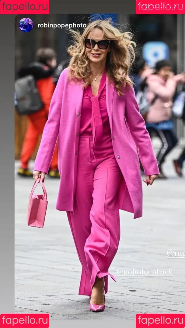 Amanda Holden / amanda_holden / noholdenback Onlyfans Photo Gallery 